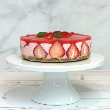 No-Bake Strawberry Cheesecake (6-inch)