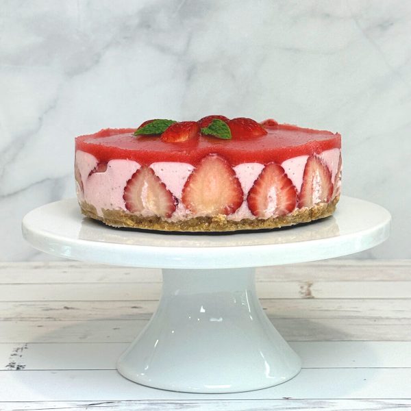 No-Bake Strawberry Cheesecake (6-inch)