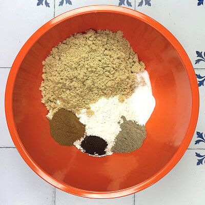 Step 1 - Mix all dry ingredients (all-purpose flour, salt, cinnamon, brown sugar, baking soda, ground cloves and ground cardamom).