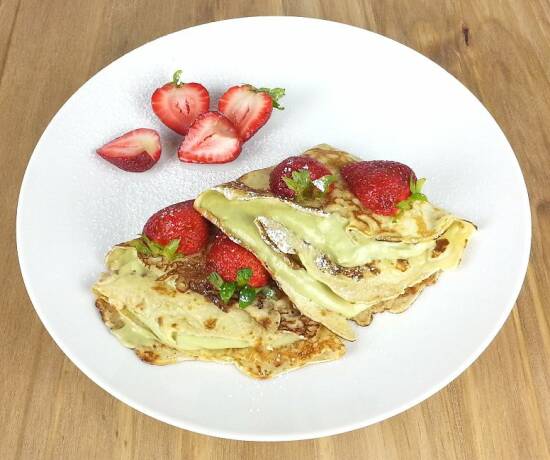 Crepes Filled with Creamy Avocado