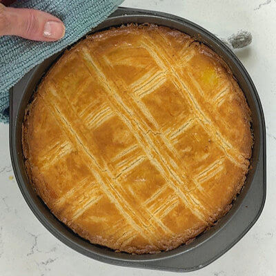 Step 7 - Bake the boterkoek in the oven (350°F) for approx. 30 minutes. Allow to cool.