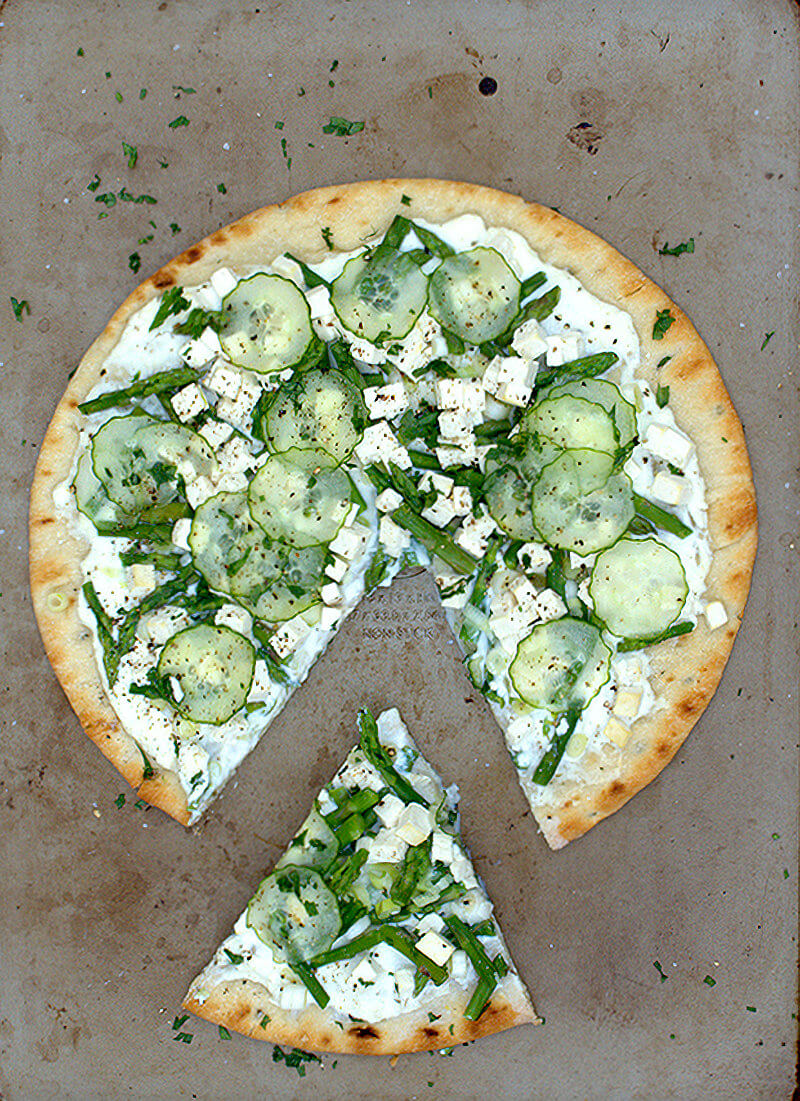 Overhead image of Green Garden Pizza with Ricotta & Tofu