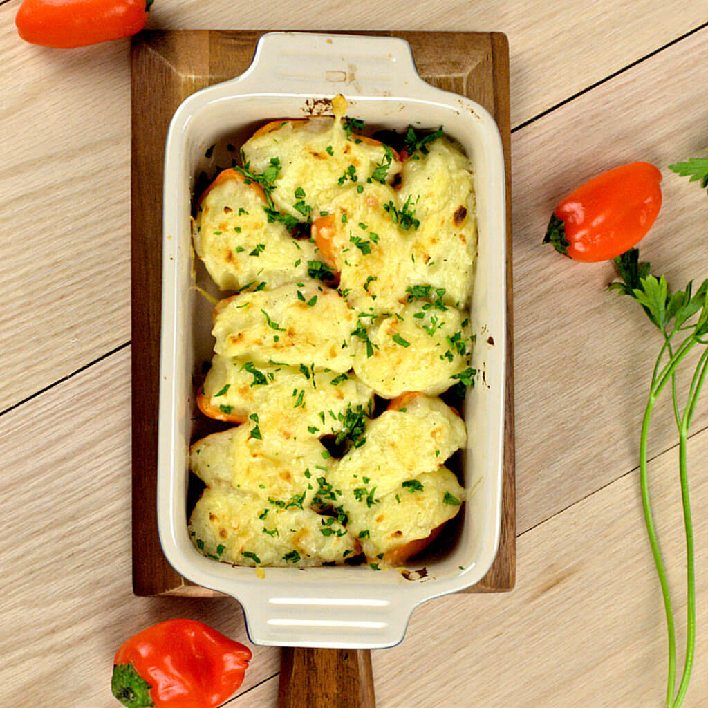 Sweet Peppers Filled with Cheese-Potato Mash