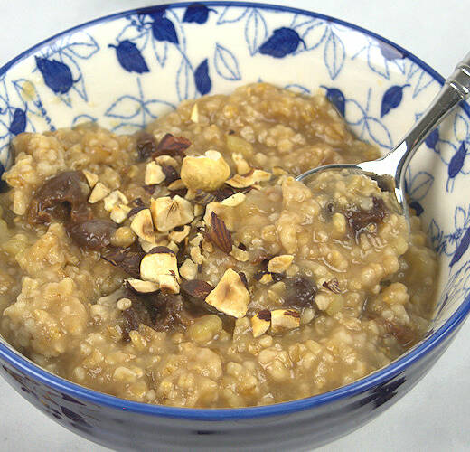 Picture of Apple Cherry Steel-Cut Oatmeal