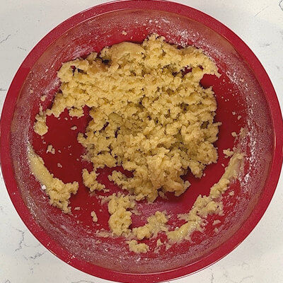 Step 3 - Mix cake flour, powdered sugar, baking powder and salt. Add this mixture to the olive oil mixture.