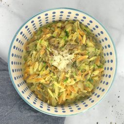 Orzo with zucchini