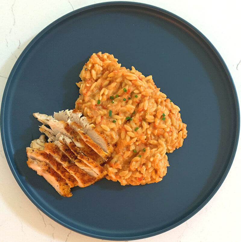 Creamy Orzo with Grated Tomatoes with sliced chicken