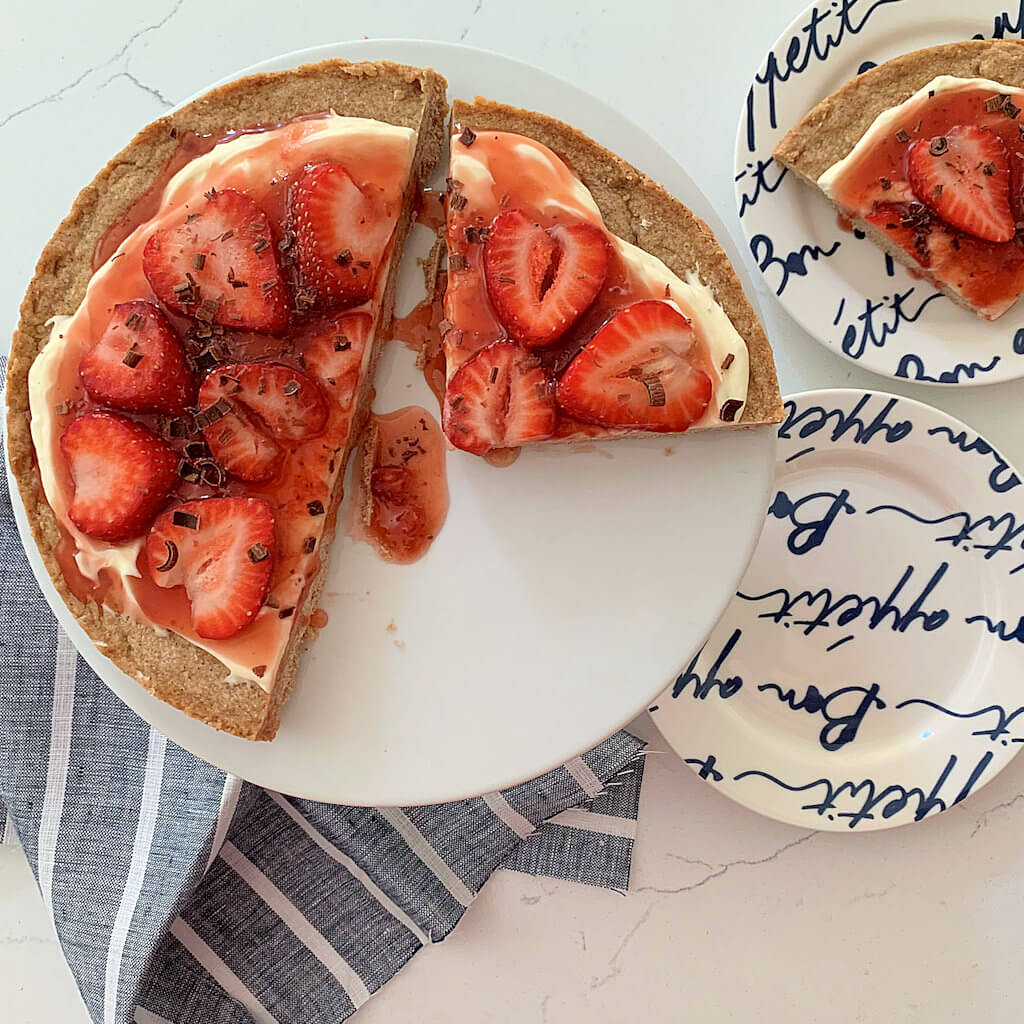 Strawberry Mascarpone Pie