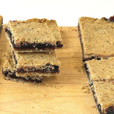 Step 5 - Cool bars completely before cutting them into squares. 