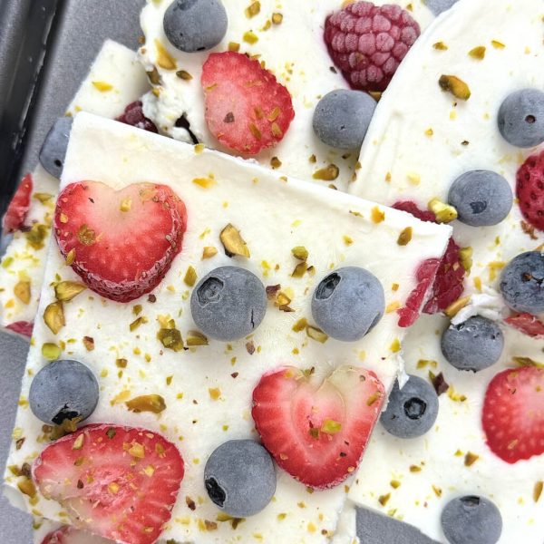 Frozen Yogurt Berry Bark