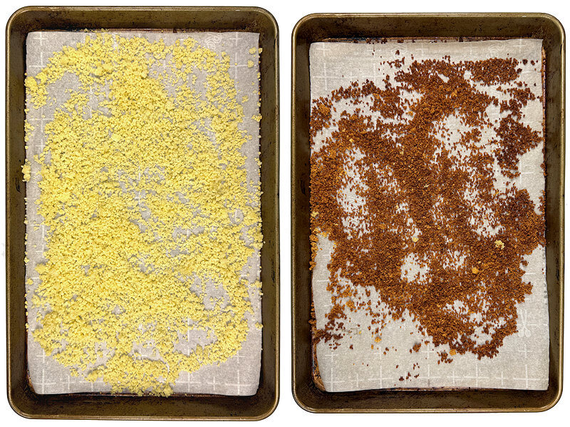 Cooked couscous next to crispy couscous