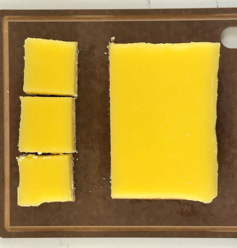 Step 7 - Cut into 6 bars of 2x2 inches. Use a damp kitchen towel to wipe the blade of your knife to have clean cuts.